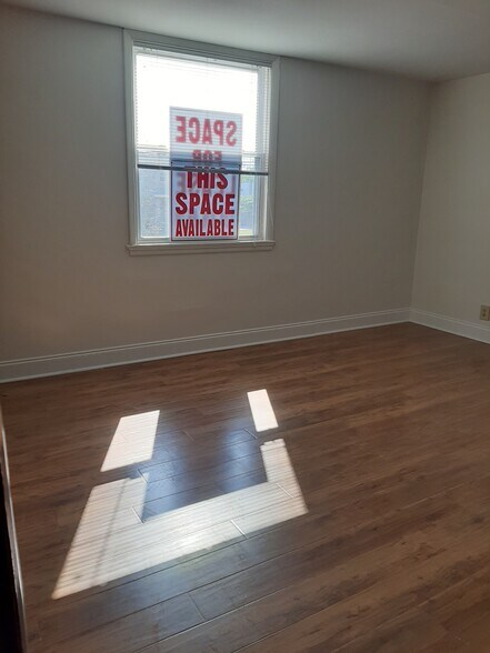 More Photos Of 11565 Perry Hwy, Wexford Storefront Retail Office For Lease