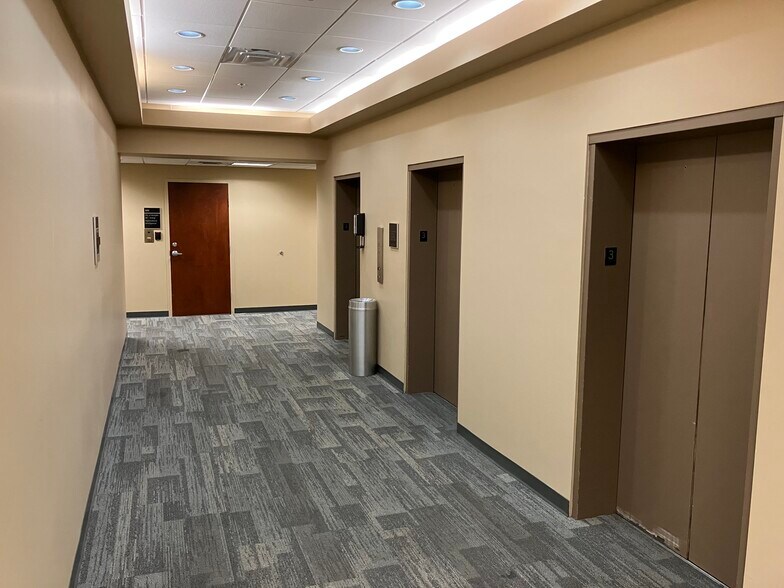 More Photos Of 2714 Union Avenue Ext, Memphis Office For Sale