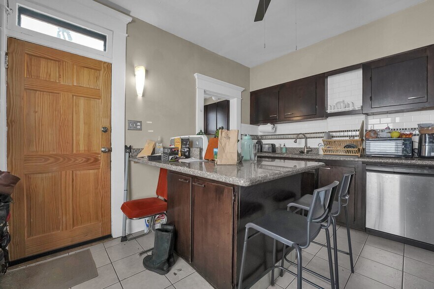 More Photos Of 2406-2408 Indianola Ave, Columbus Apartments For Sale