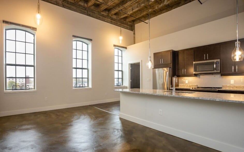 More Photos Of 538 Erie Blvd W, Syracuse Apartments For Lease