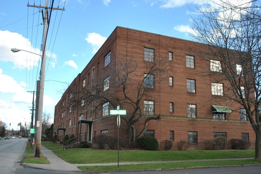 More Photos Of 2360 Noble Rd, Cleveland Heights Apartments For Sale