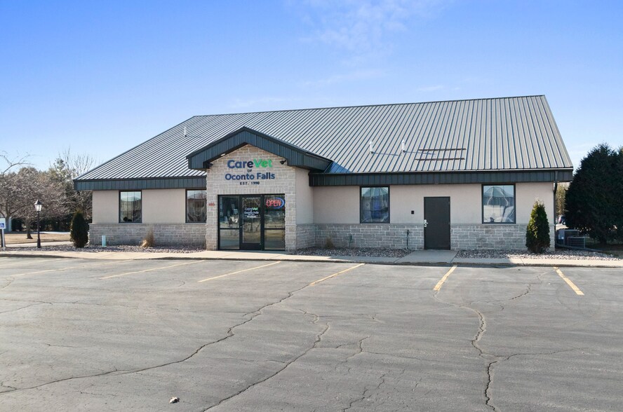 More Photos Of 180 E Highland Dr, Oconto Falls Healthcare For Sale