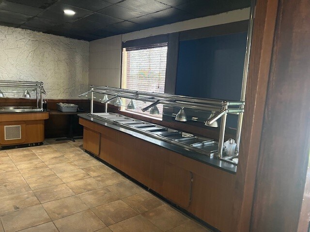 More Photos Of 1975 W Broadway Blvd, Sedalia Restaurant For Sale