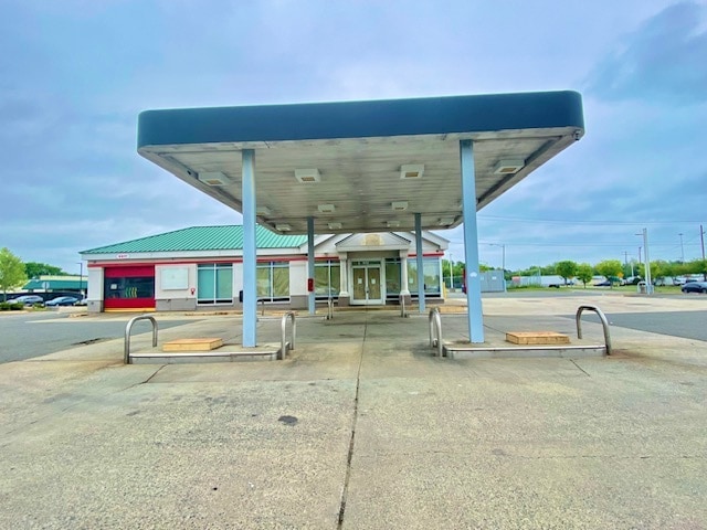 More Photos Of 812 England St, Ashland Service Station For Sale