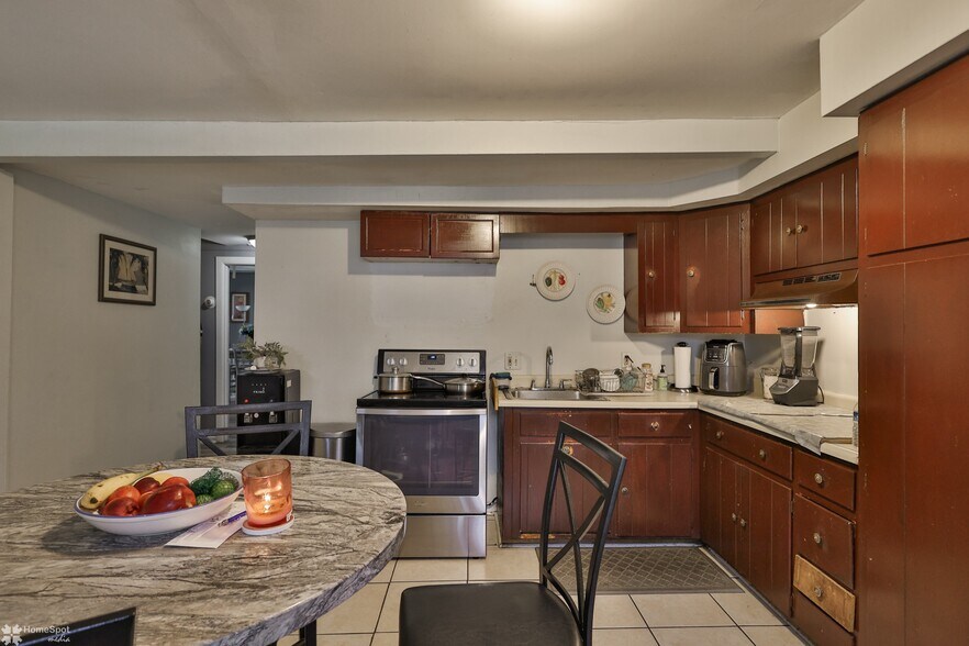 More Photos Of 902 W Wilkes Barre St, Easton Apartments For Sale