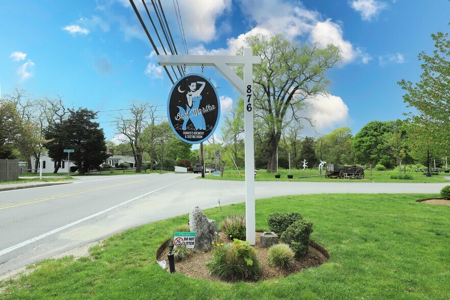 More Photos Of 876 E Falmouth Hwy, Ea Falmouth General Retail For Sale