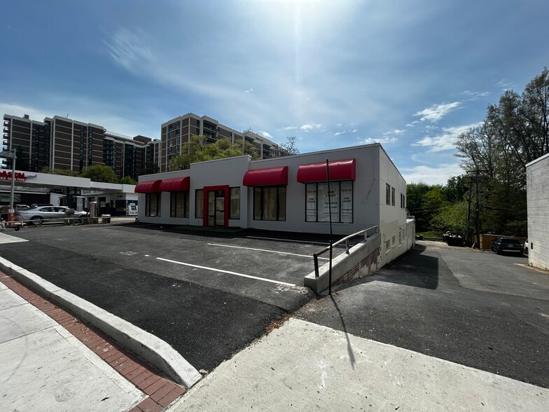 Primary Photo Of 2338-2344 Columbia Pike, Arlington Unknown For Lease