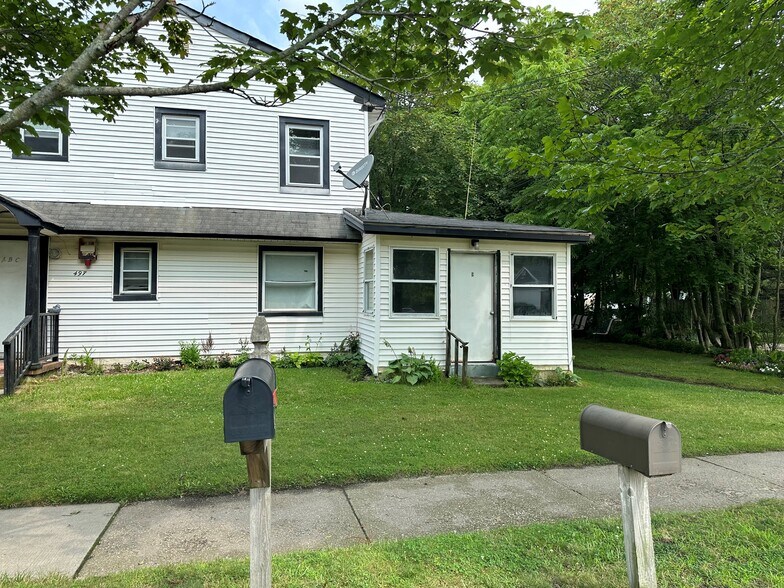 More Photos Of 497 Montauk Hwy, East Moriches Apartments For Sale