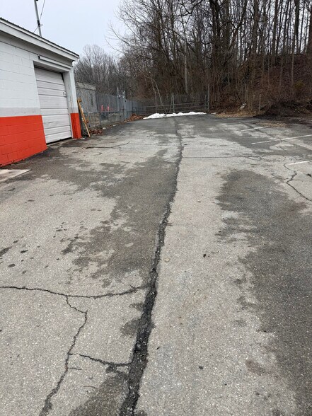 More Photos Of 3030 Crain Hwy, Upper Marlboro Auto Dealership For Sale