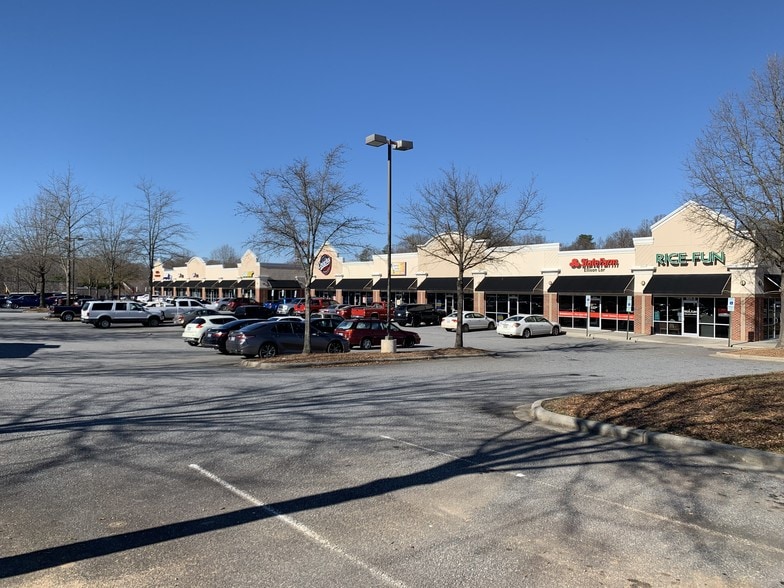 Primary Photo Of 1531 Cinema Dr, Statesville General Retail For Lease