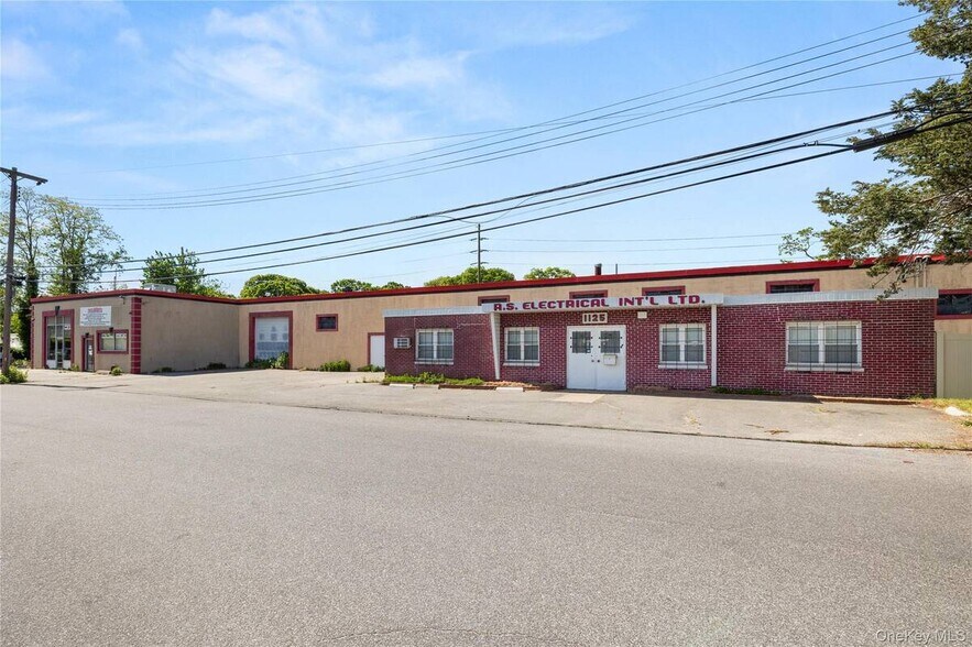 More Photos Of 1113-1125 Prospect Ave, West Islip Warehouse For Sale