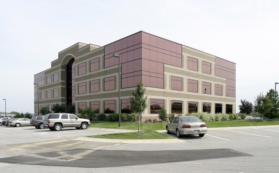 More Photos Of 4199 Kinross Lakes Pky, Richfield Office For Lease