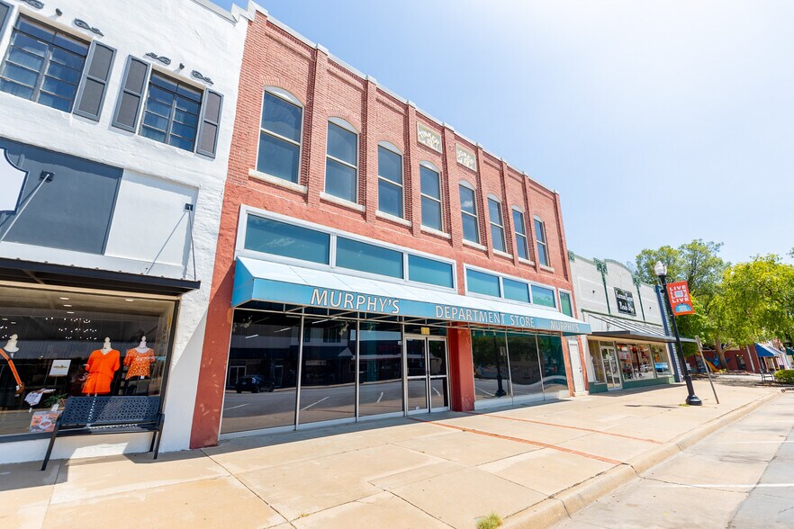 More Photos Of 815 S Main St, Stillwater Storefront Retail Office For Sale