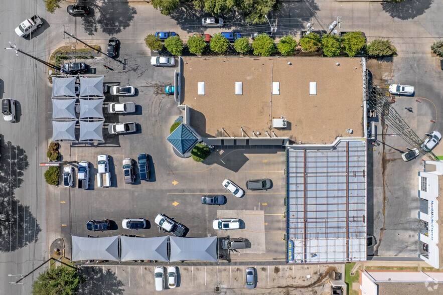 More Photos Of 3124 Collinsworth St, Fort Worth Carwash For Sale