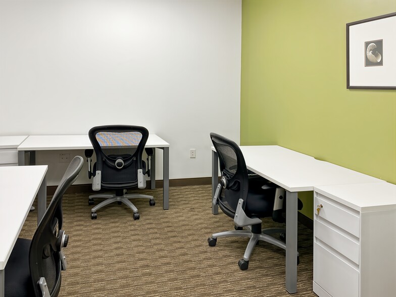 More Photos Of 400 Rella Blvd, Montebello Coworking Space