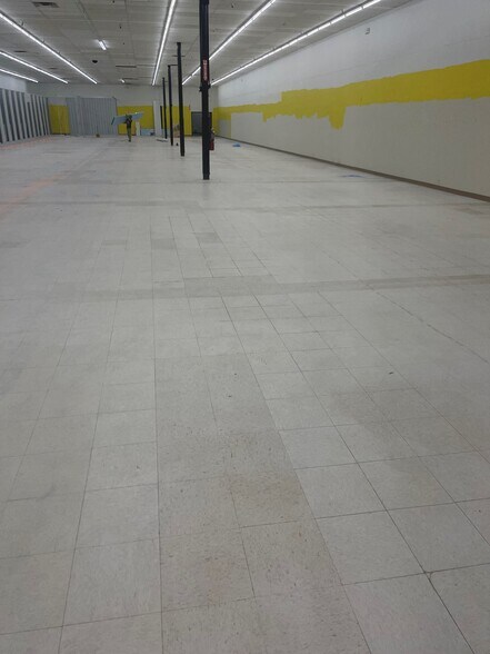 More Photos Of 4892 Okeechobee Rd, Fort Pierce Self Storage For Lease