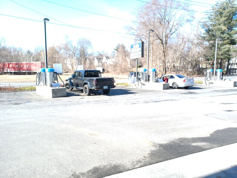 More Photos Of 688 John Fitch Hwy, Fitchburg Carwash For Sale