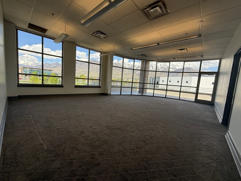 More Photos Of 1199 W 700 S, Pleasant Grove Light Distribution For Sale