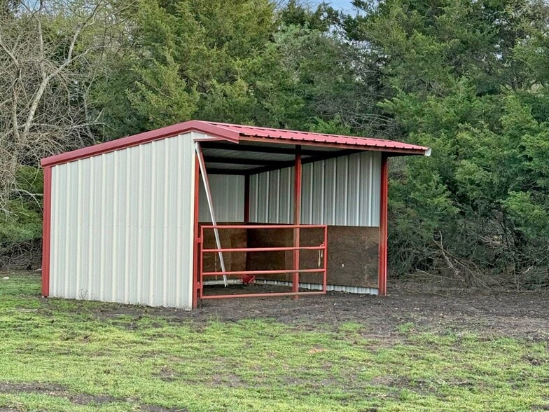 More Photos Of 12488 Eastline Rd, Trenton Specialty For Sale