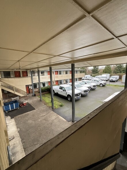 More Photos Of 1233 Central Ave N, Kent Hotel For Sale