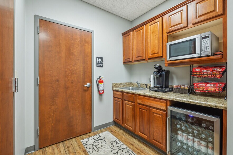 More Photos Of 101 Forrest Crossing Blvd, Franklin Office For Lease