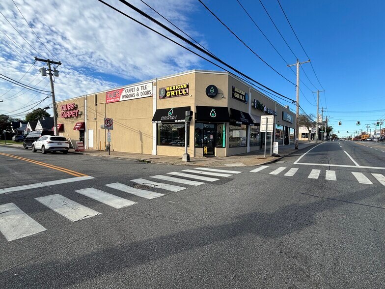 Primary Photo Of 885-893 Hempstead Tpke, Franklin Square Storefront For Lease