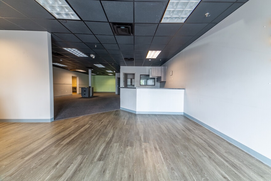 More Photos Of 800-840 Mercy Dr, Orlando Medical For Lease