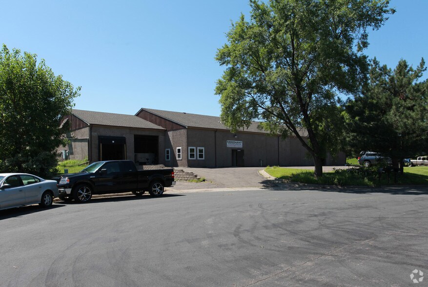 More Photos Of 9781 86th Ave N, Maple Grove Warehouse For Lease