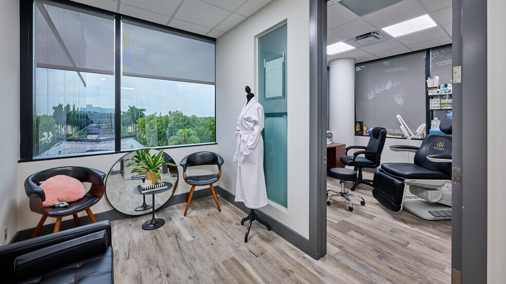 More Photos Of 4800 N Federal Hwy, Boca Raton Medical For Sale