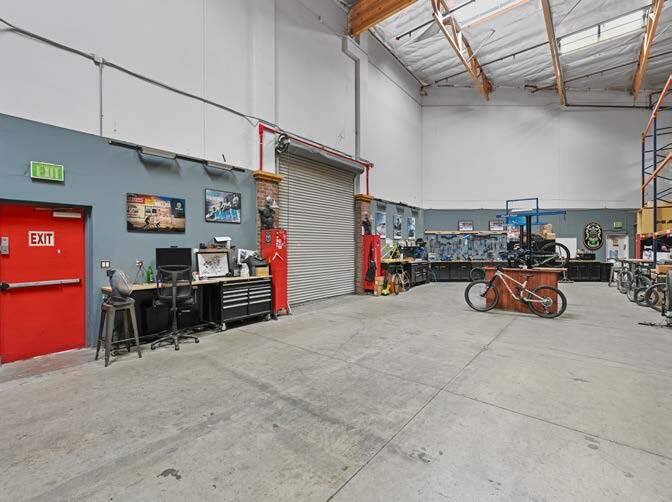More Photos Of 1230 Avenida Chelsea, Vista Warehouse For Lease