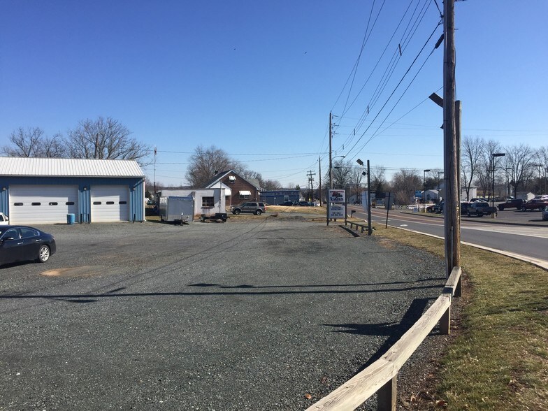 More Photos Of 1499 E Philadelphia Ave, Gilbertsville Storefront Retail Residential For Sale