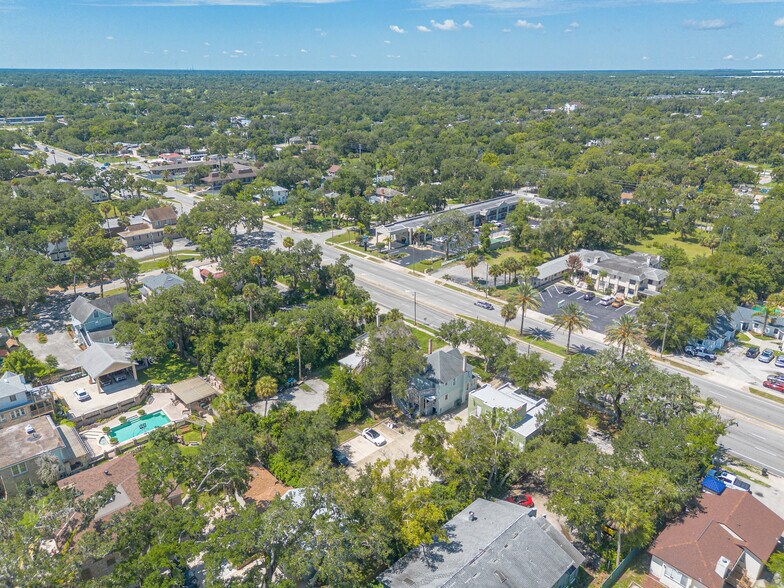 More Photos Of 519 S Ridgewood Ave, Daytona Beach Office For Sale