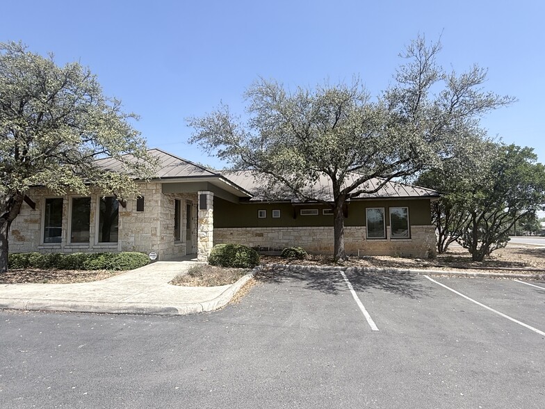 More Photos Of 16239 Nacogdoches Rd, San Antonio Healthcare For Lease