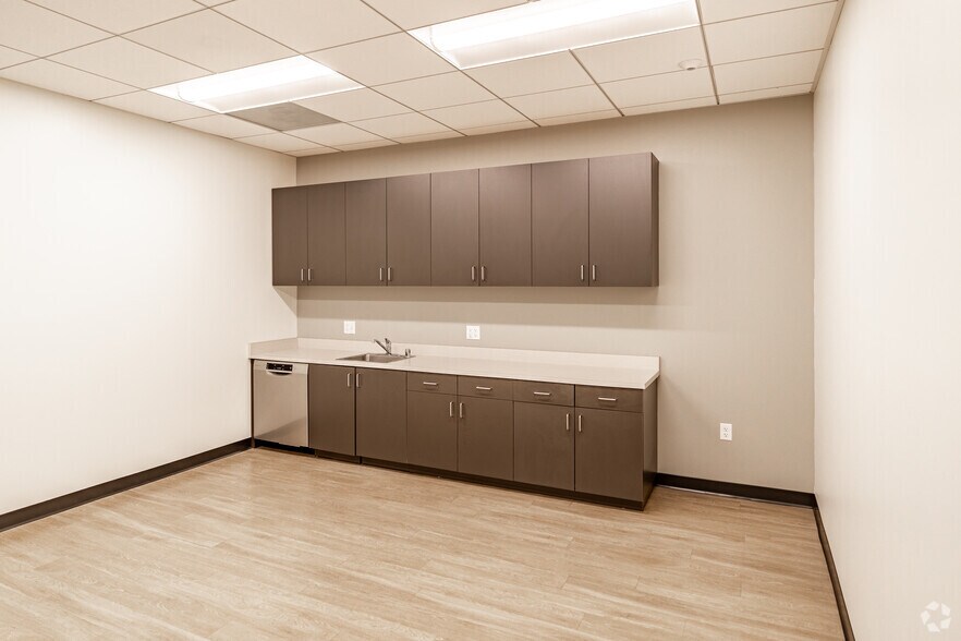 More Photos Of 3159-3169 Red Hill Ave, Costa Mesa Unknown For Lease