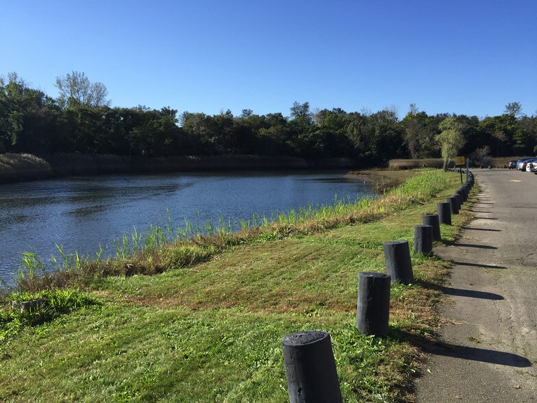 More Photos Of 560 Ella T Grasso Blvd, New Haven Flex For Sale