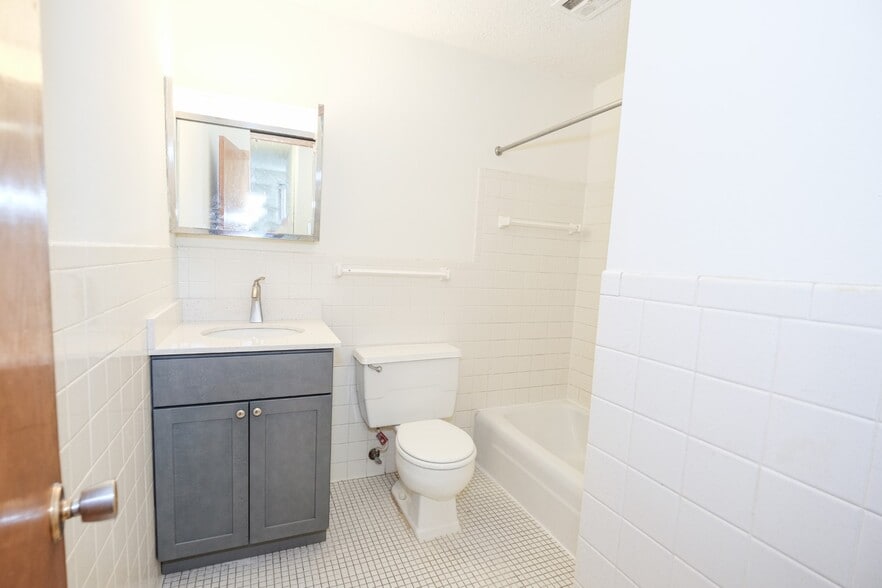 More Photos Of 3449 Harriet Ave S, Minneapolis Apartments For Sale