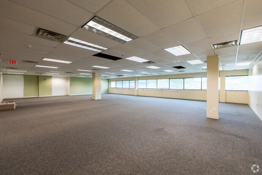 More Photos Of 855 Route 146, Clifton Park Medical For Lease