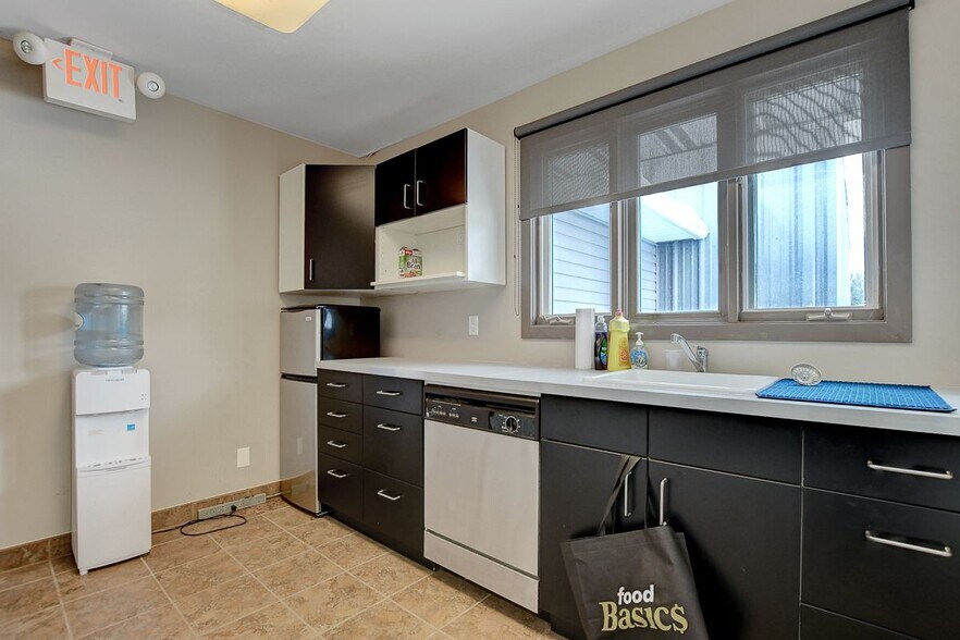 More Photos Of 2991 Carp Rd, Ottawa Office For Lease