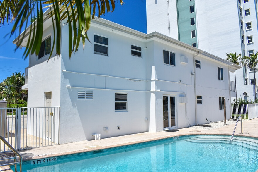 More Photos Of 3204 SE 10th St, Pompano Beach Apartments For Sale