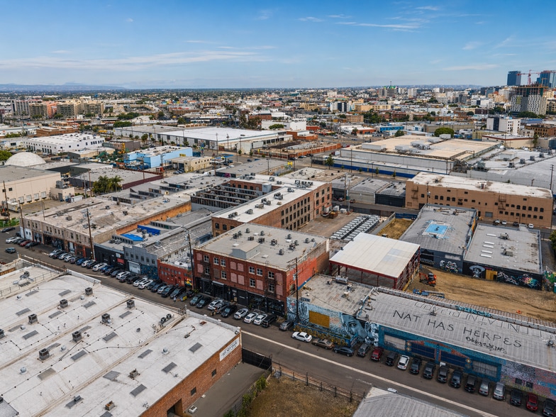 More Photos Of 440 Seaton St, Los Angeles Loft Creative Space For Sale