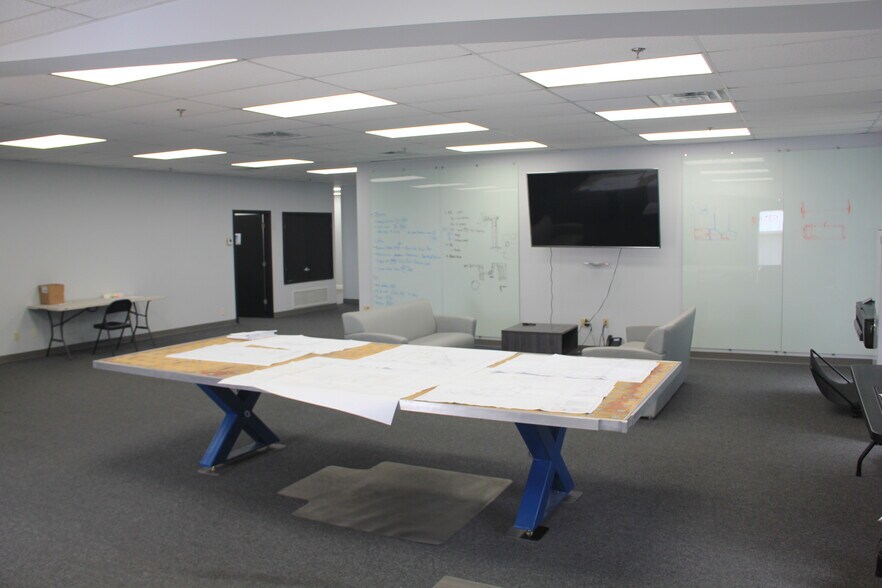 More Photos Of 5890 I 10 Industrial Pkwy W, Theodore Manufacturing For Sale