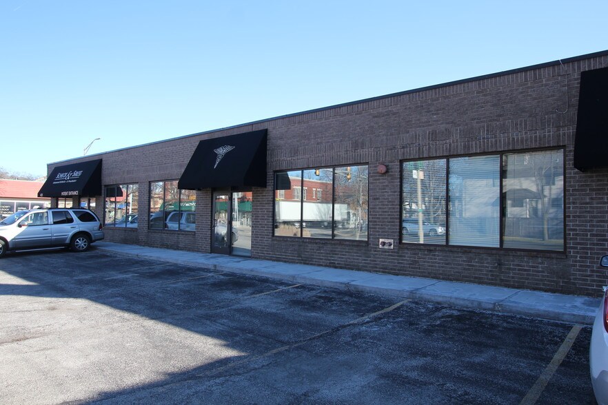 More Photos Of 401 Harrison St, Oak Park Medical For Sale