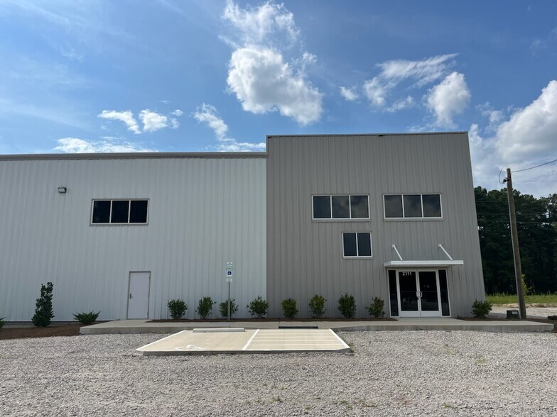 More Photos Of 2111 Industrial Park Dr SE, Wilson Warehouse For Lease
