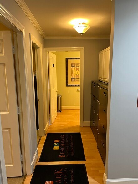 More Photos Of 10555 Metropolitan Ave, Kensington Medical For Sale