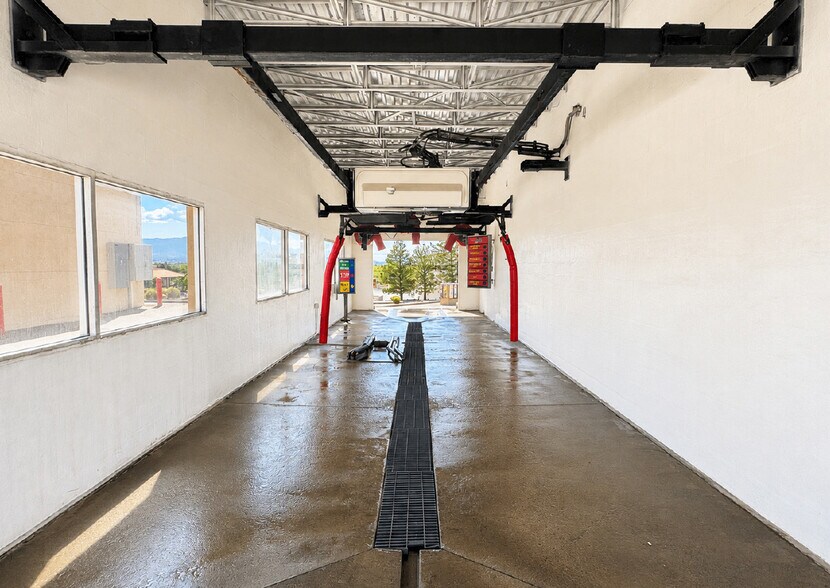 More Photos Of 5801 Coors Blvd NW, Albuquerque Carwash For Sale