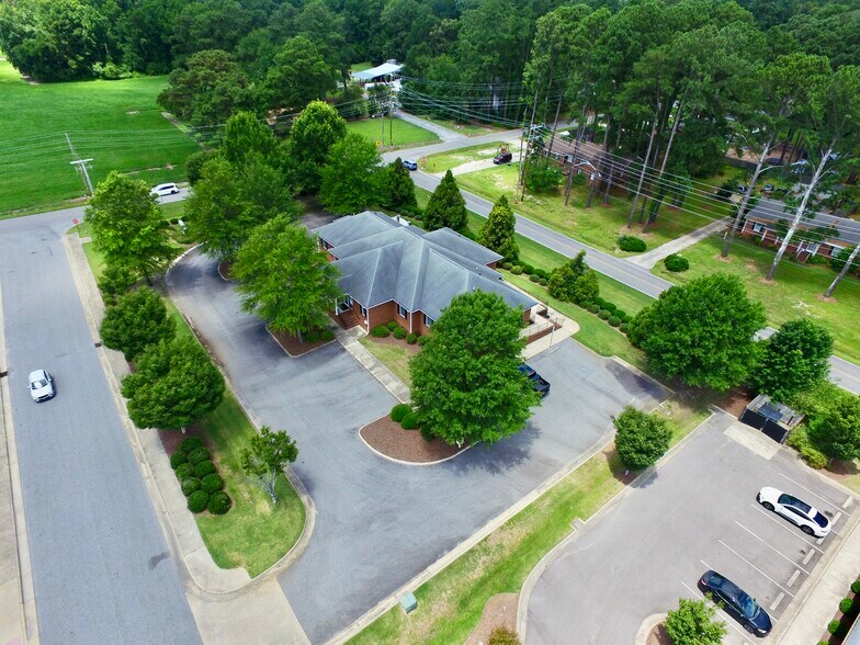 More Photos Of 1880 W City Dr, Elizabeth City Medical For Sale