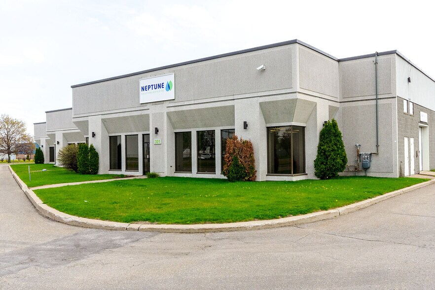 More Photos Of 260-292 St Adrien-Patenaude, Vaudreuil-dorion Industrial For Lease
