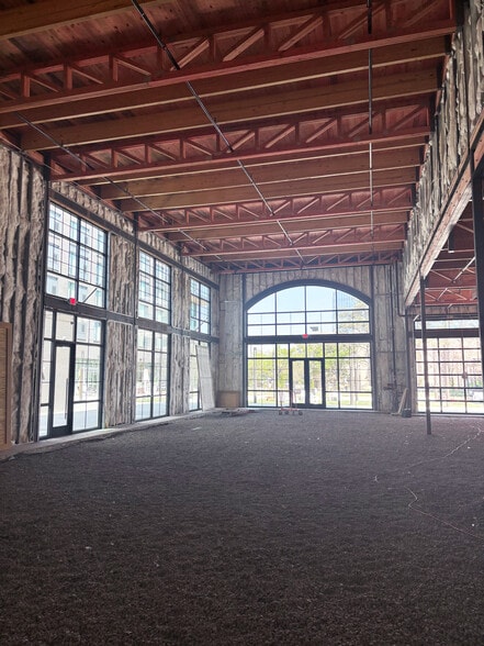 More Photos Of 244 Campus Way, Dunwoody Restaurant For Lease