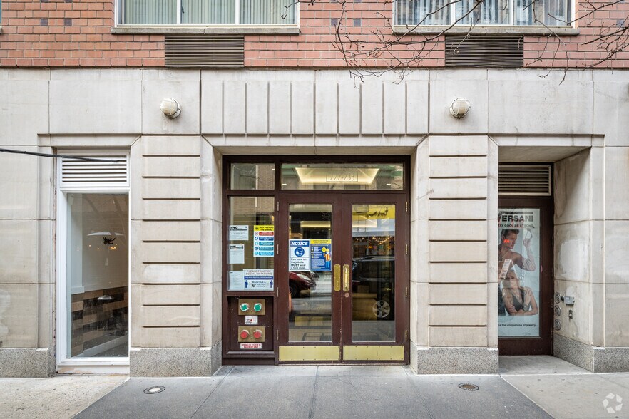 More Photos Of 227 Mulberry St, New York Multifamily For Sale
