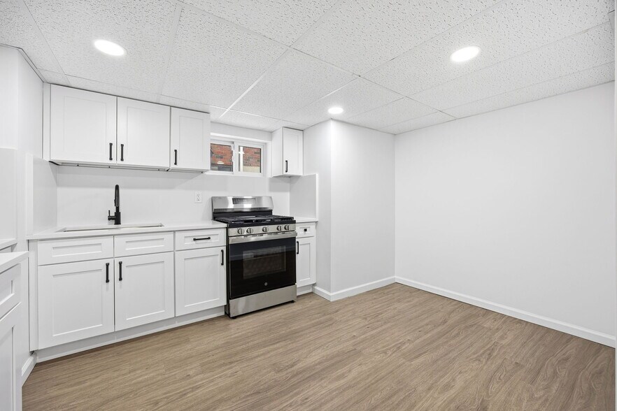 More Photos Of 158-10 95th St, Howard Beach Multifamily For Sale